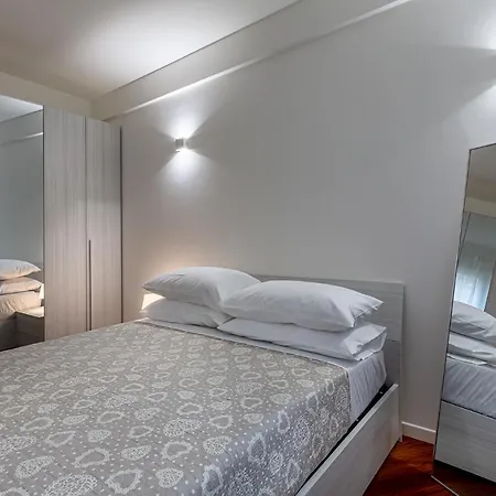 Central/Garibaldi Luxurious Two-Room Apartment. Milan Exterior photo